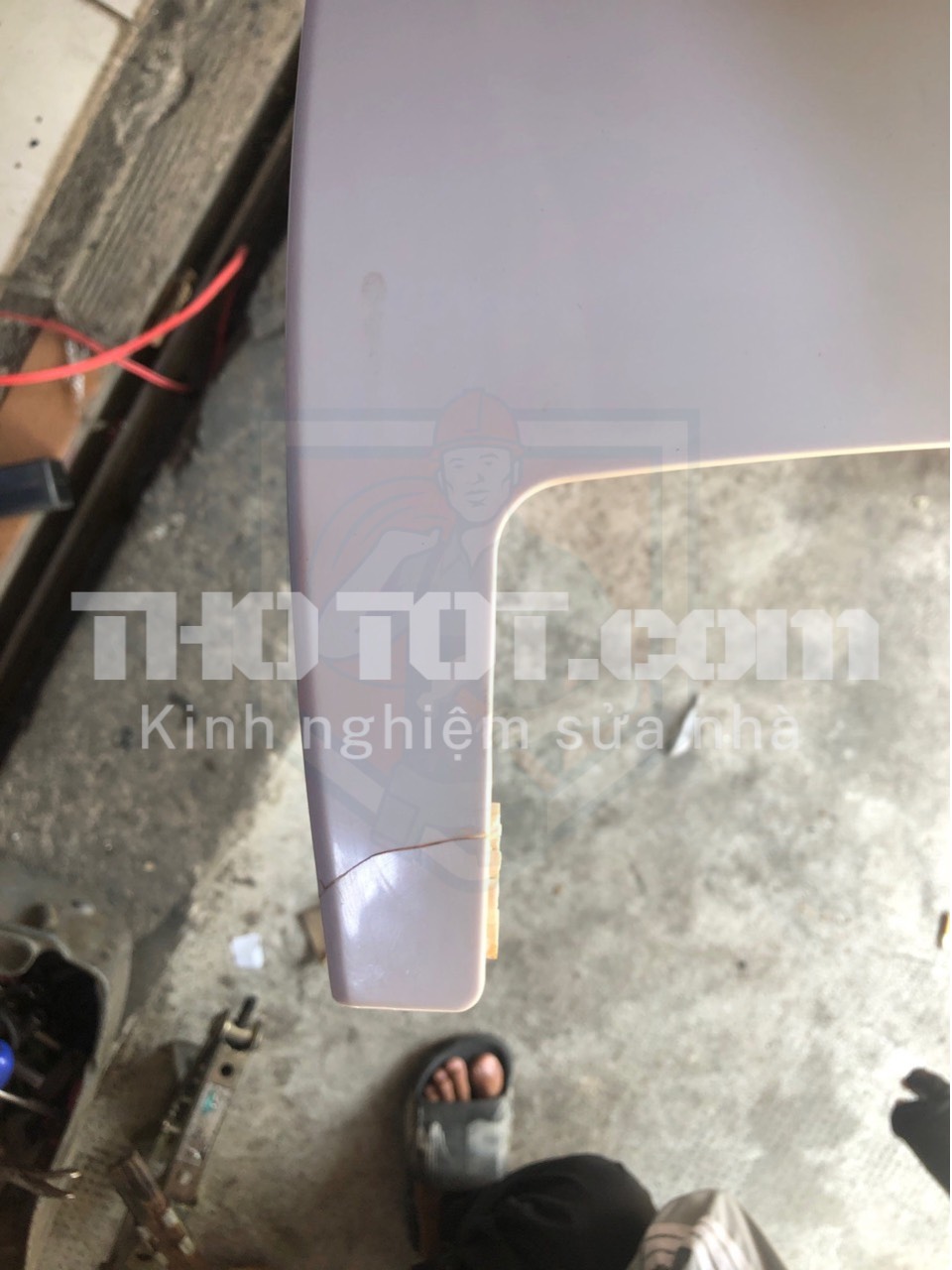 Hàn nắp bồn cầu nhựa